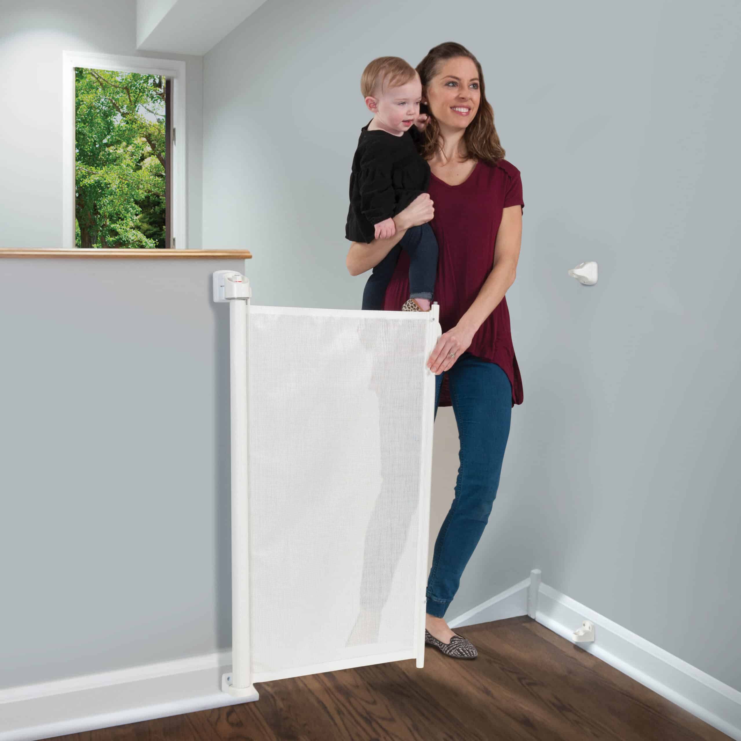 Can You Use a Mesh Baby Gate at Top of Stairs 