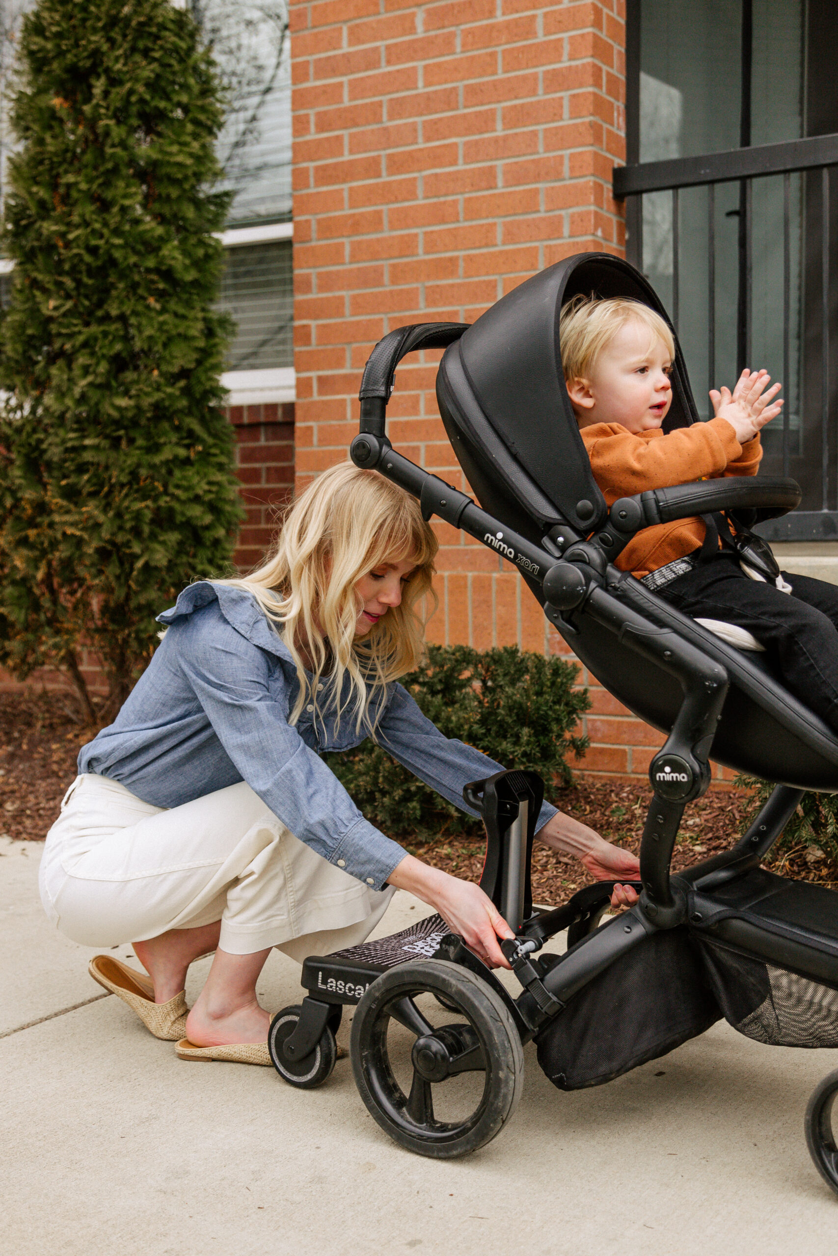 BuggyBoard Maxi+ Black With Grey Saddle Seat - KidCo